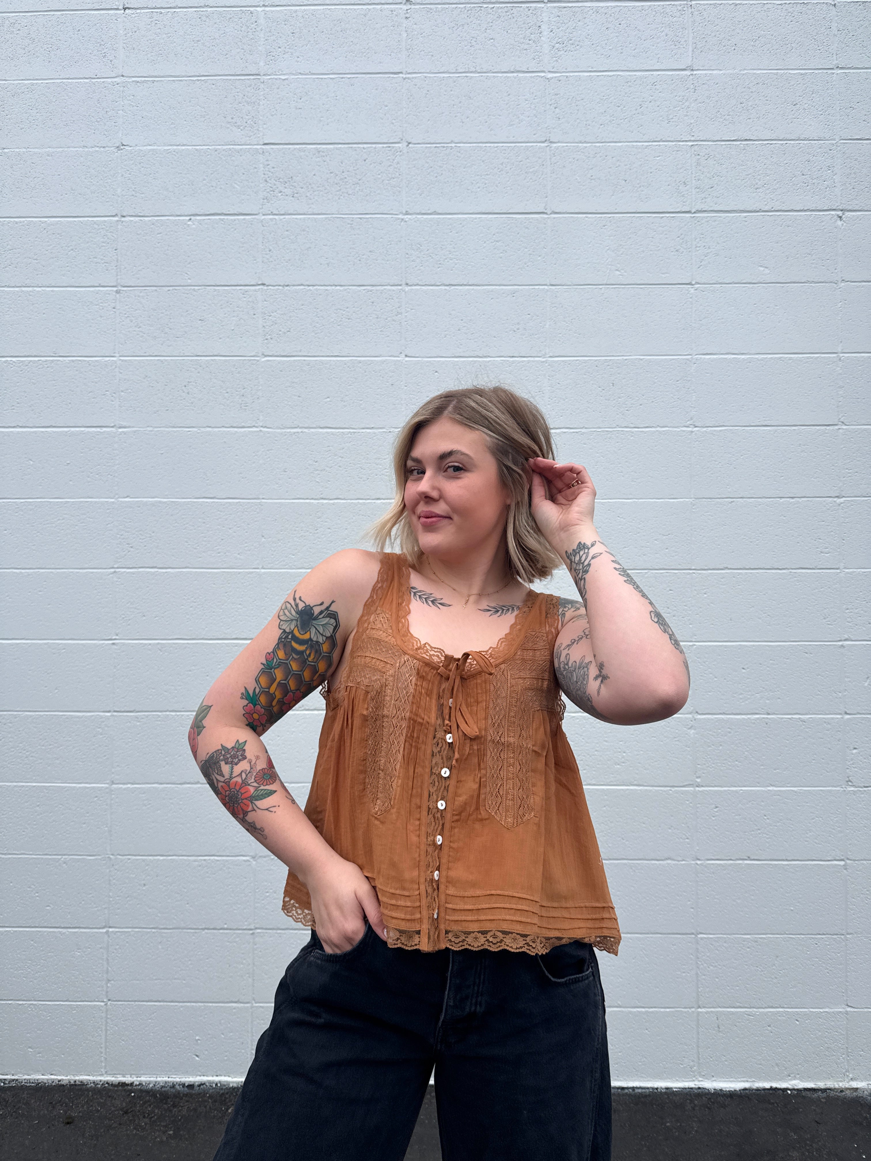 CLANE PILE FLARE TANK TOPS ブラウン サイズ1 FULL TILT Fleur Wings Womens Tank Top - BROWN | Tillys