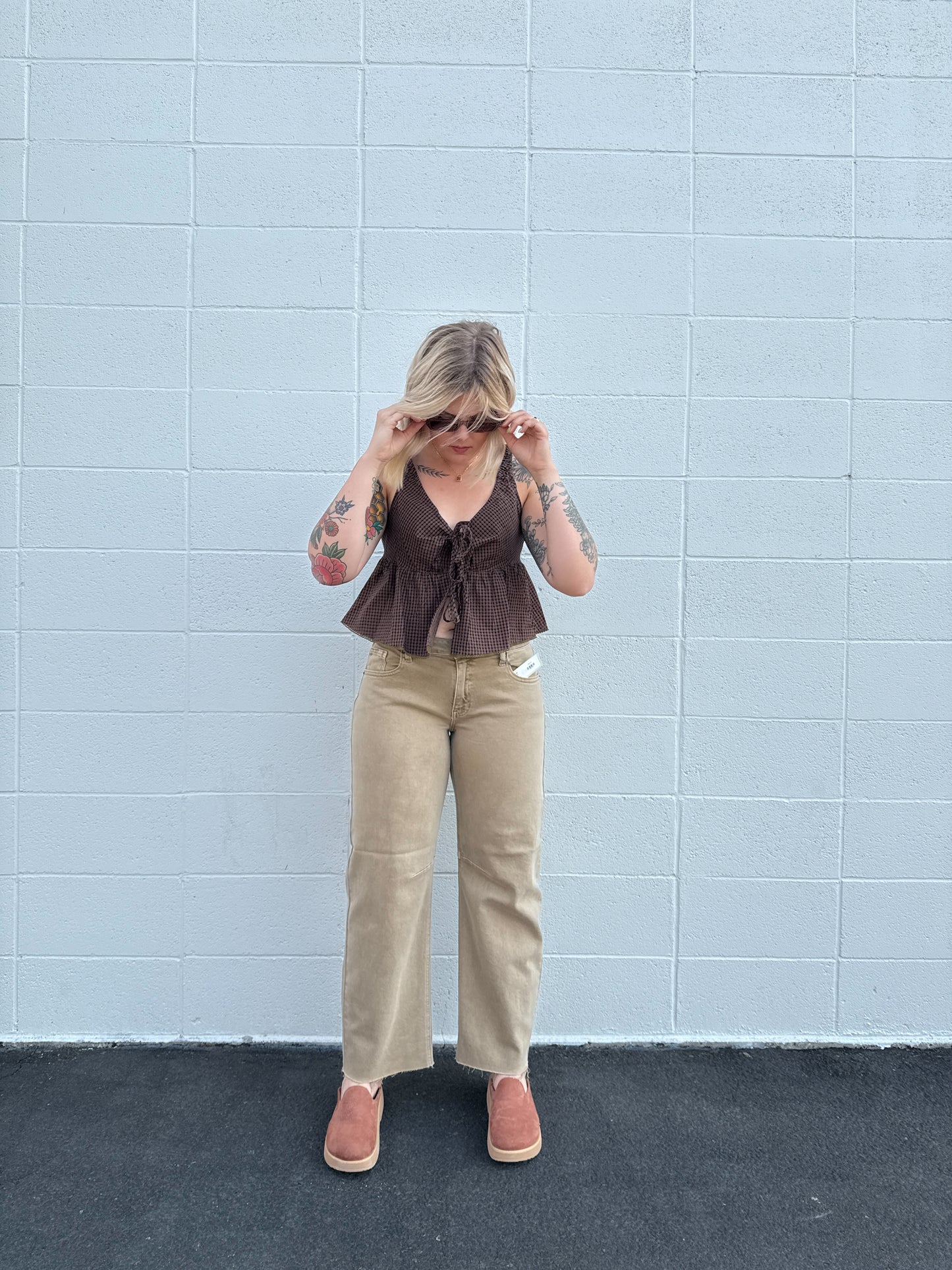 Mid Rise Vintage Khaki Barrel Jeans