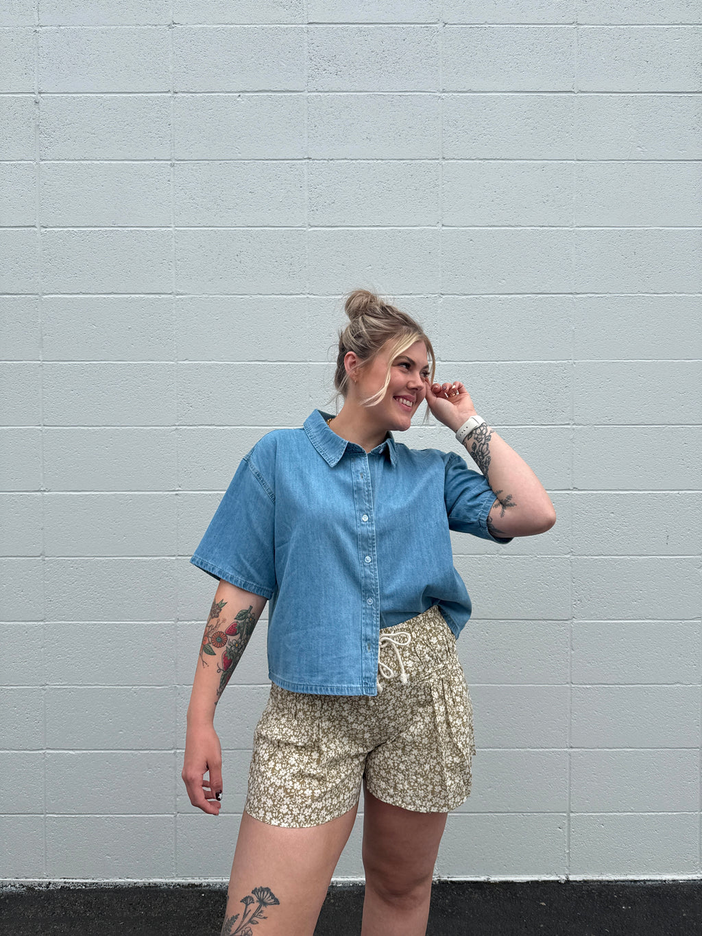 Daisy Floral Drawstring Shorts