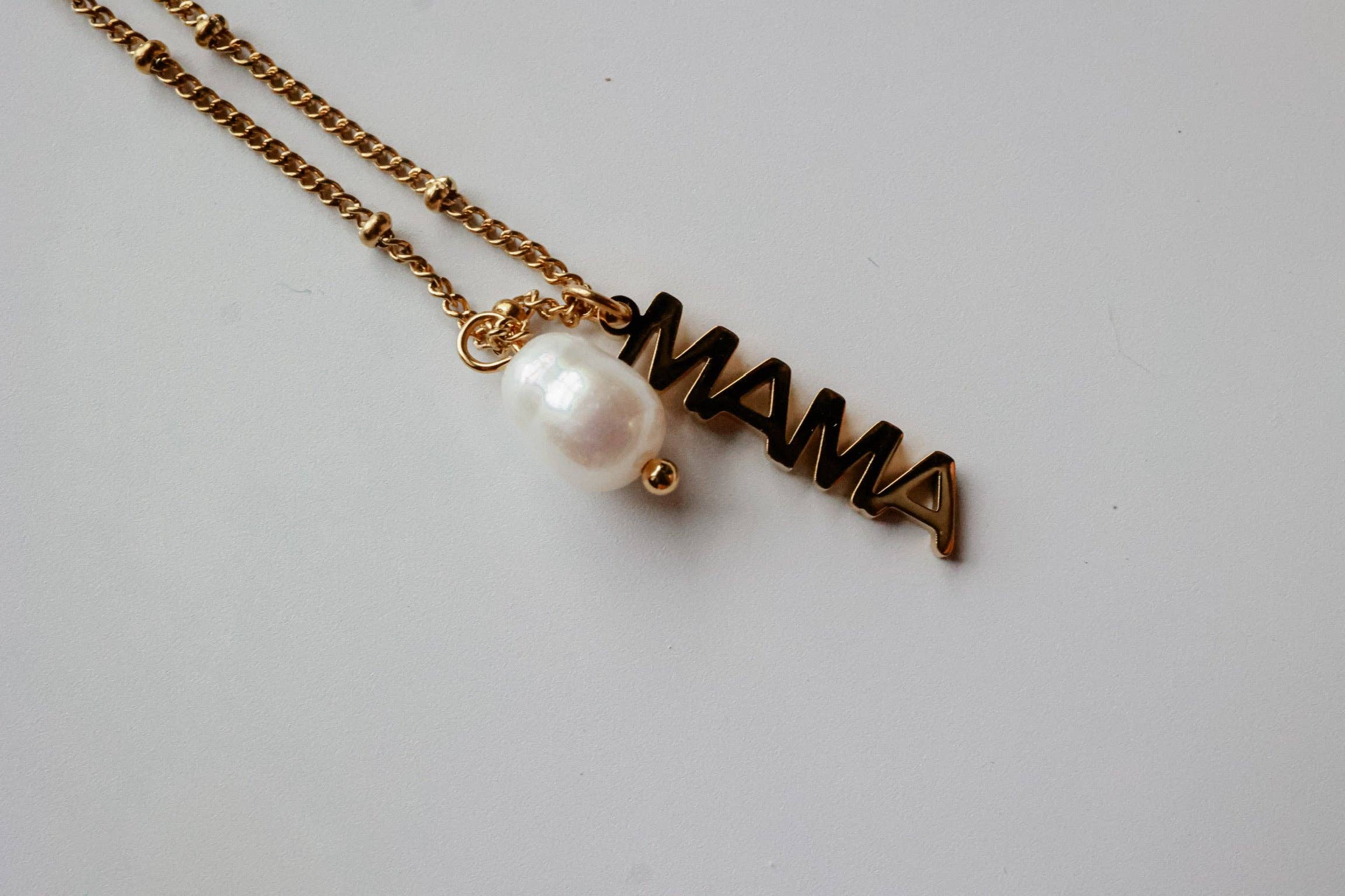 Mama Pearl Necklace
