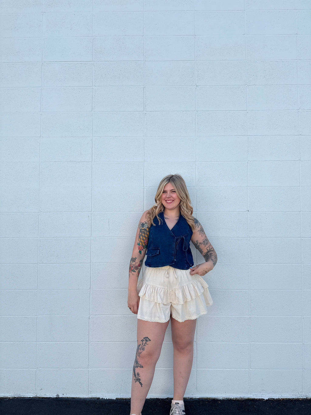 Tiered Ruffle Drawstring Lace Trim Shorts