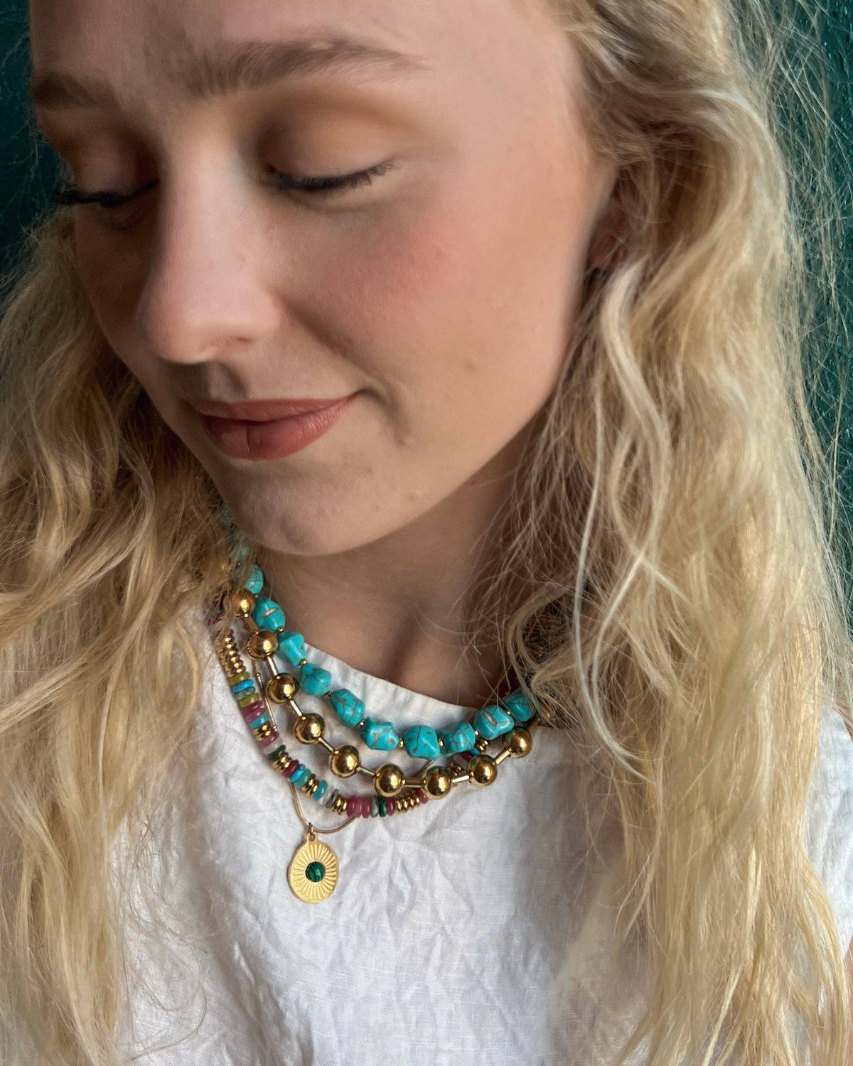 Joan Multi Color Beaded Stone Necklace || Multi Color