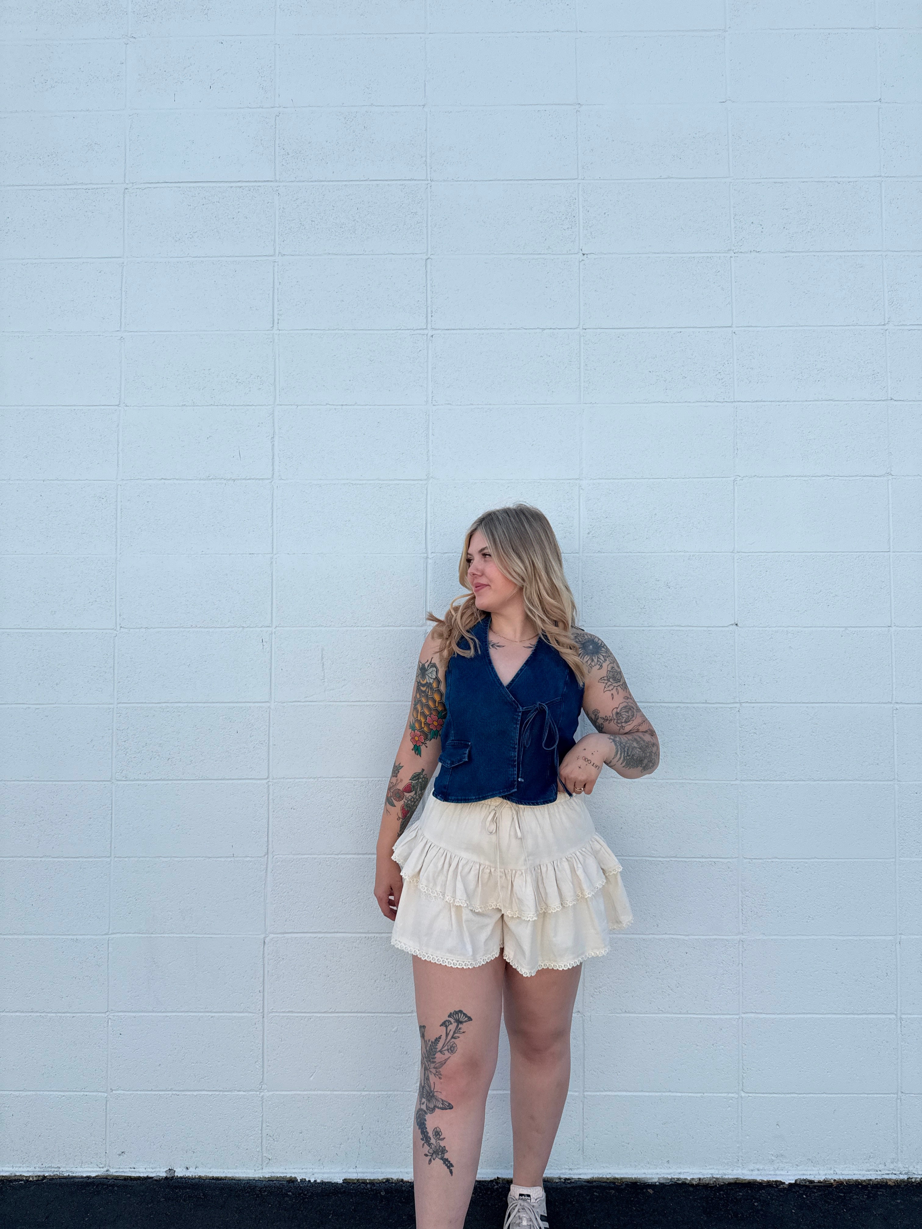 Tiered Ruffle Drawstring Lace Trim Shorts
