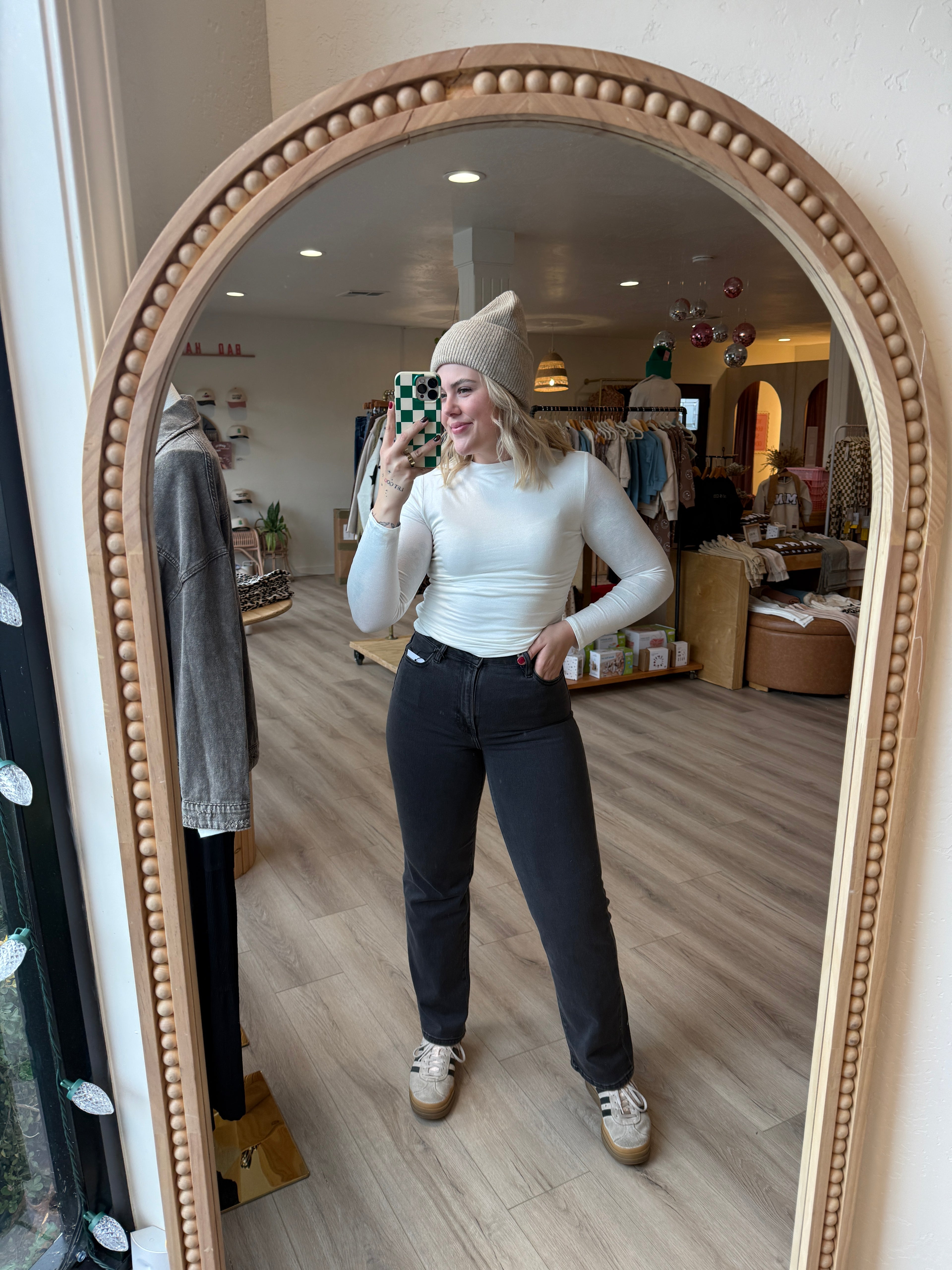 High Rise Ella Classic Straight Jean