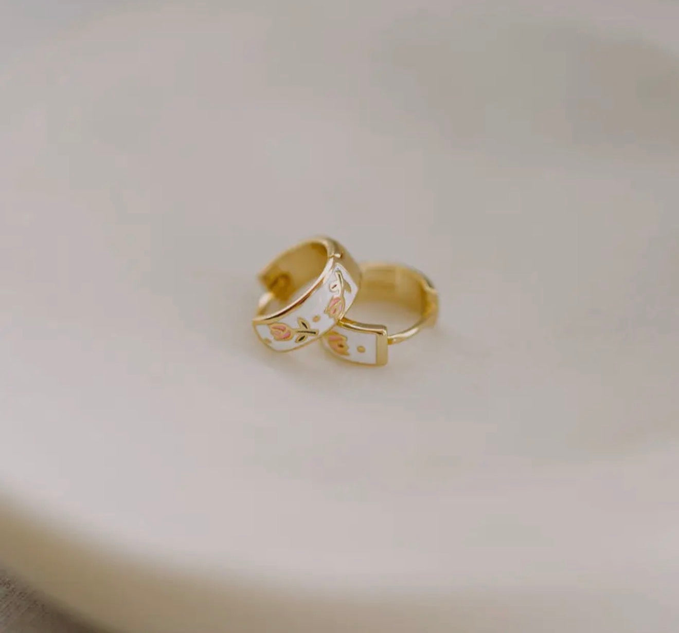 Mauve Eloise Tea Cup Hoops