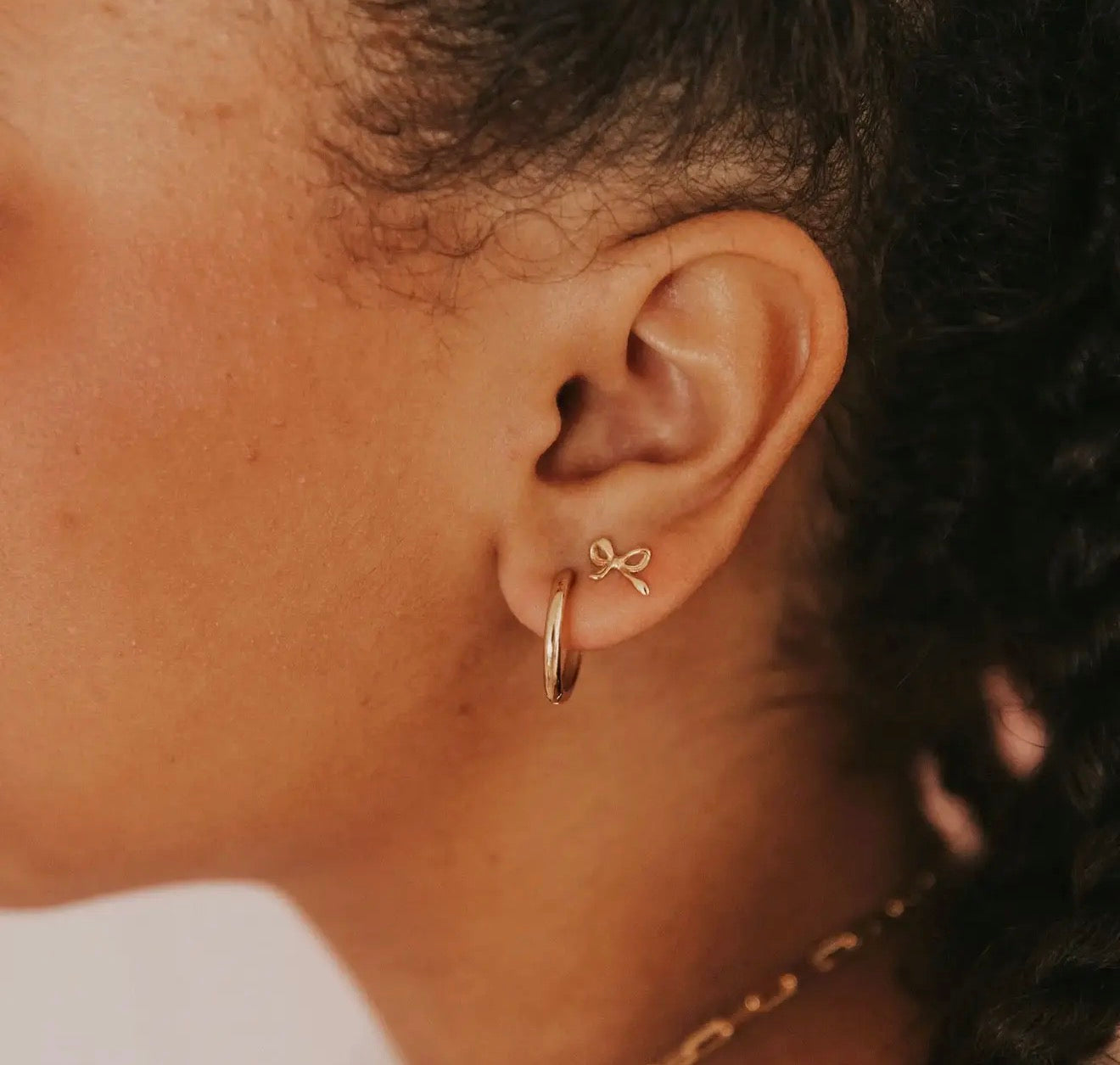 Mauve Ella Bow Studs