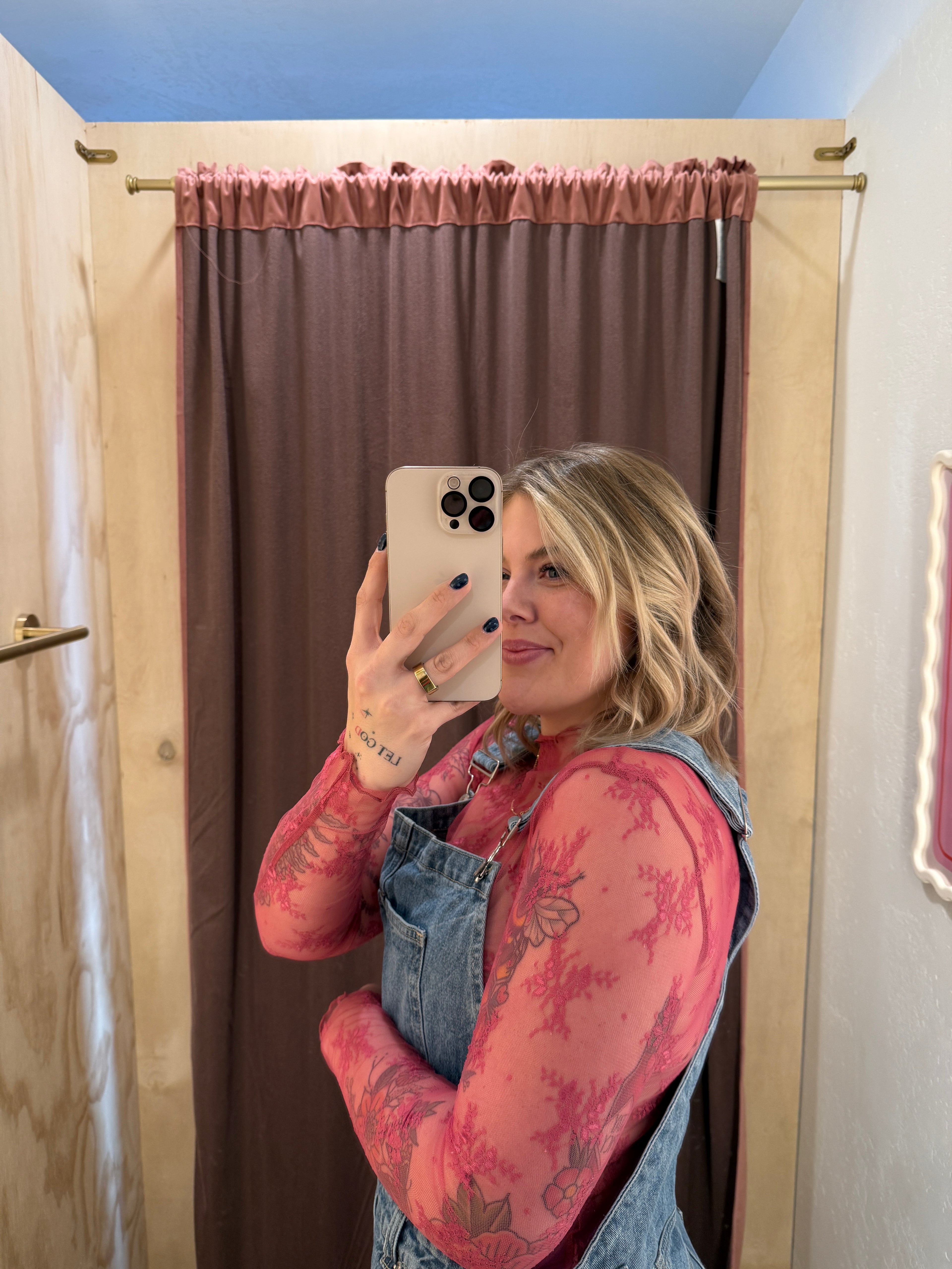 Long Sleeve Floral Lace Layering Tops (multiple colors)