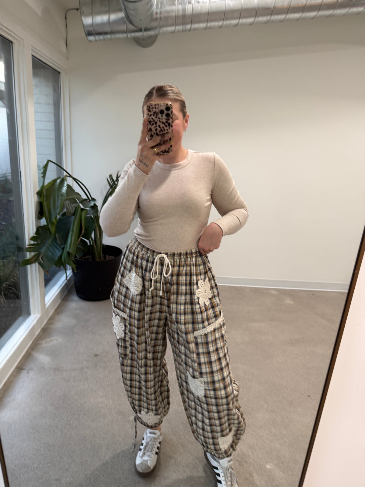 Dainty Crochet Plaid Balloon Pants