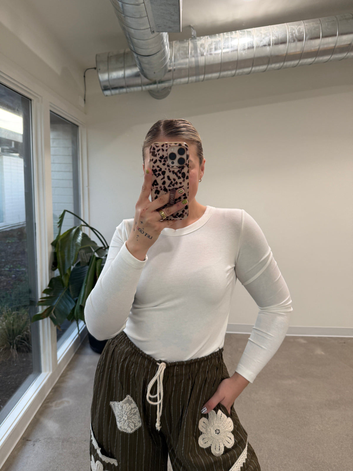Round Neck Long Sleeves (Multiple Colors)