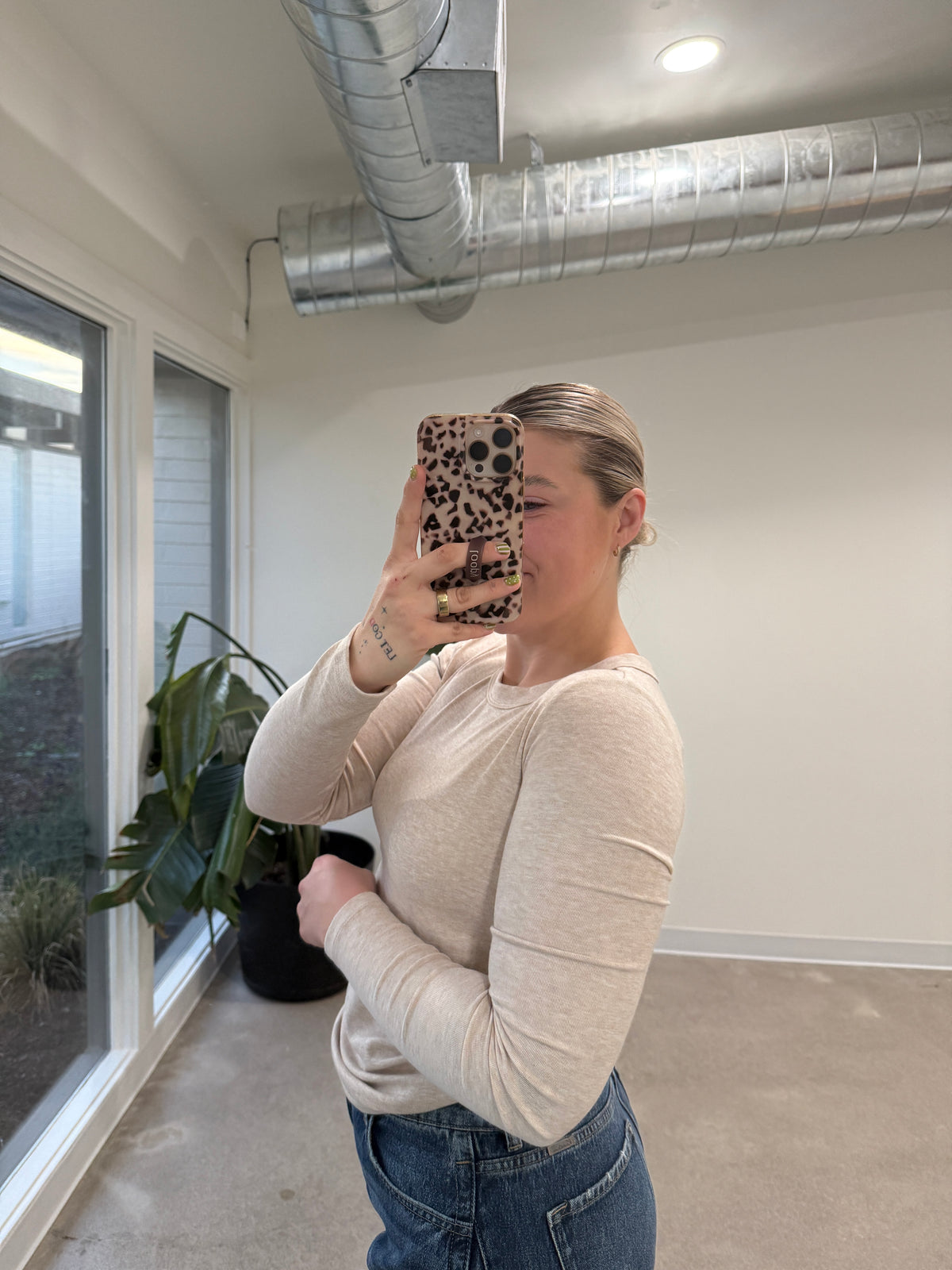 Round Neck Long Sleeves (Multiple Colors)