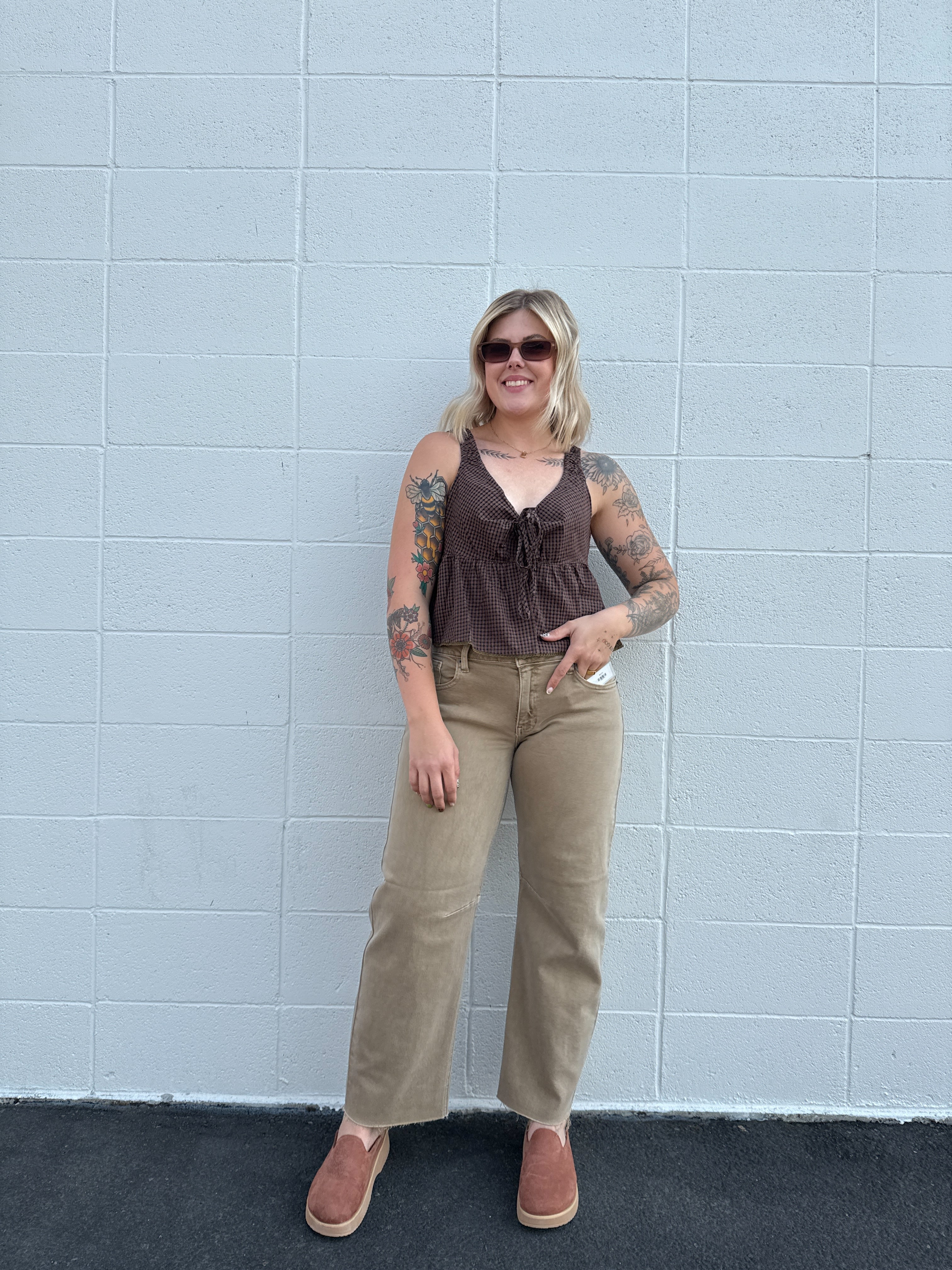 Mid Rise Vintage Khaki Barrel Jeans