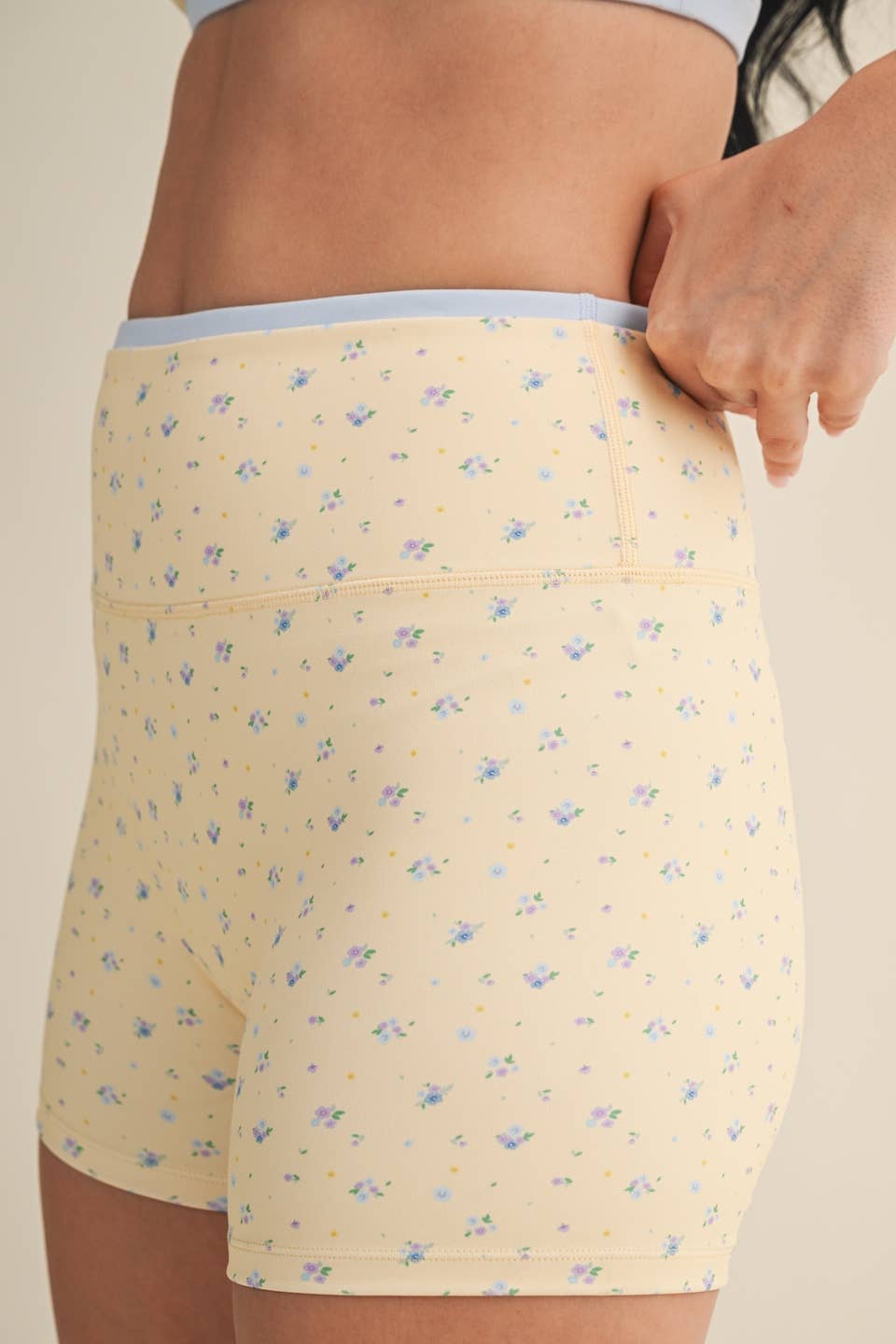 Daisy Daydream Biker Shorts - Pink